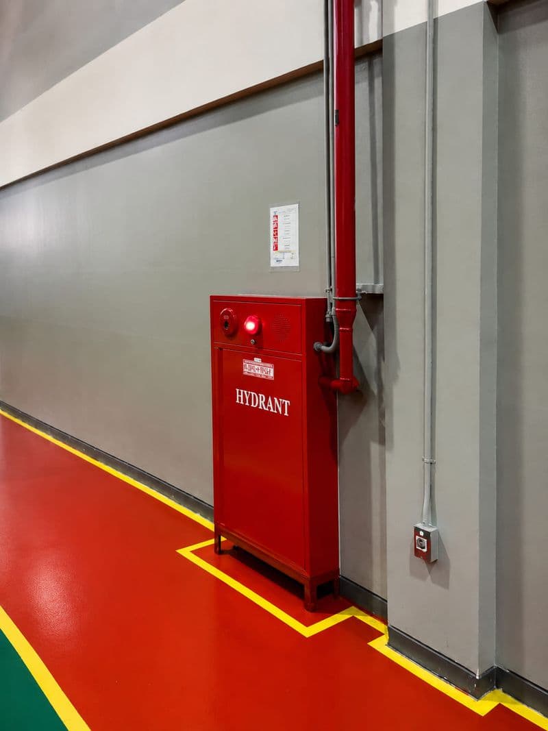 Safety infrastructure on the floor
